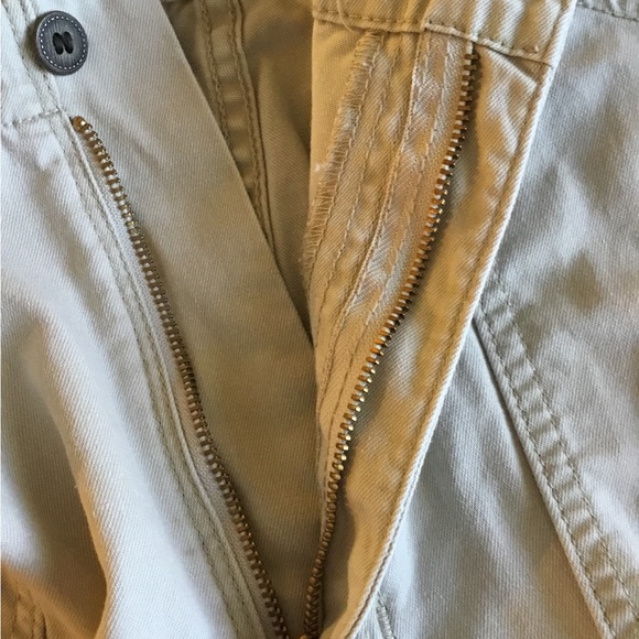 Lee at The Waist Capri Pants by VF Jeans Wear, Inc. SZ 12M - Picture 6 of 9